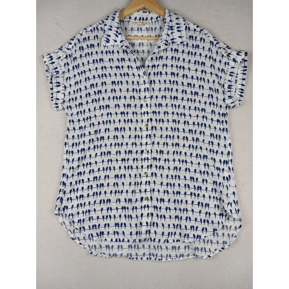 Jane & Delancey button up Parrot bird shirt size M